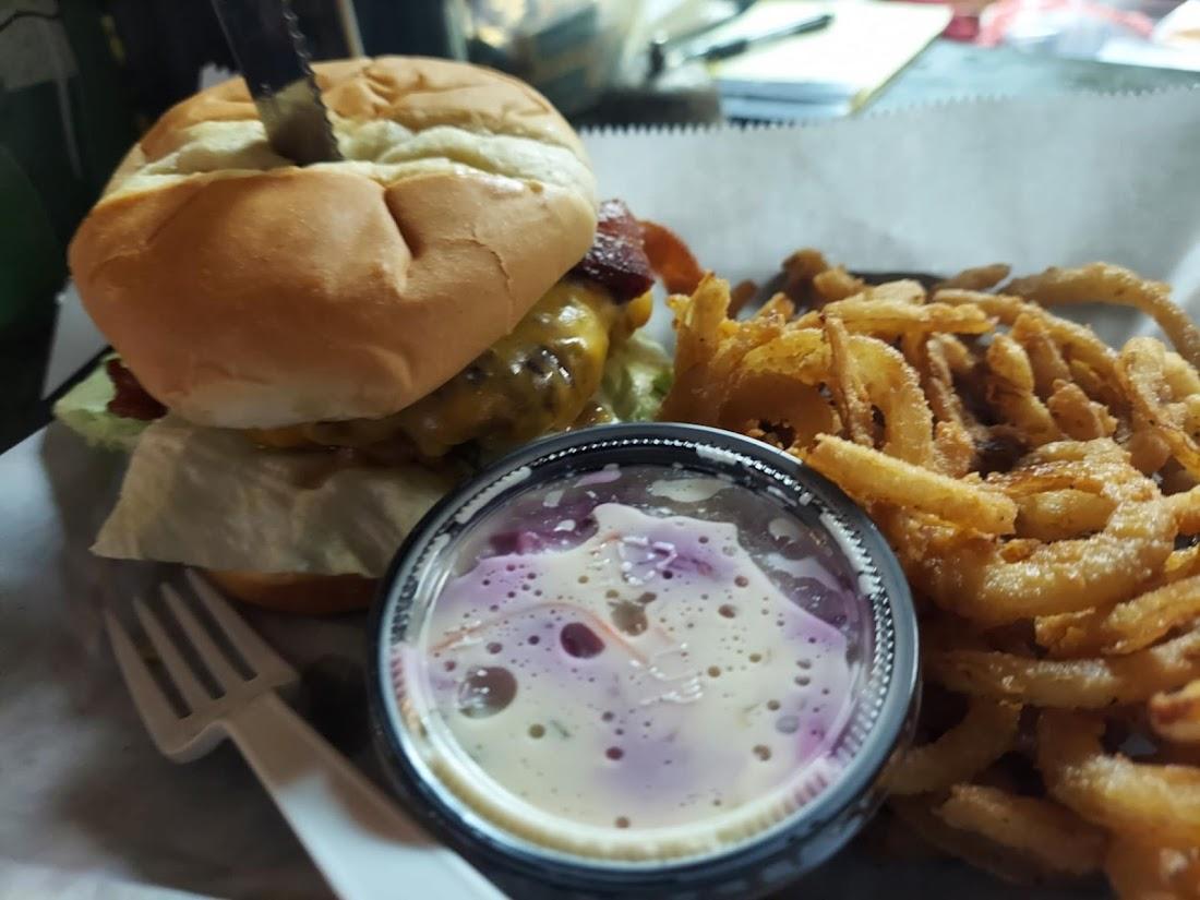 Alona’s Alibi Bar & Grill