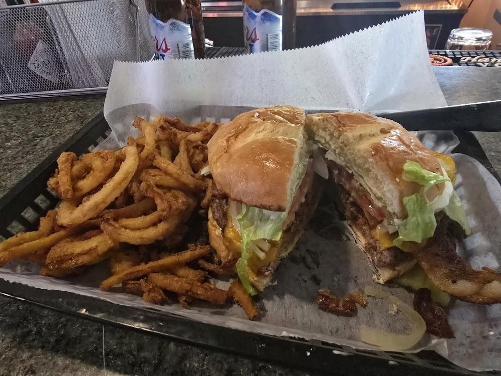 Alona’s Alibi Bar & Grill